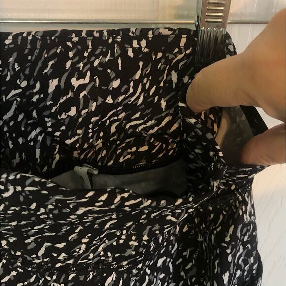 Lululemon Size 2 Fast and Free High Rise Crop Speckle Trail Black Multi Leggings - Picture 8 of 12